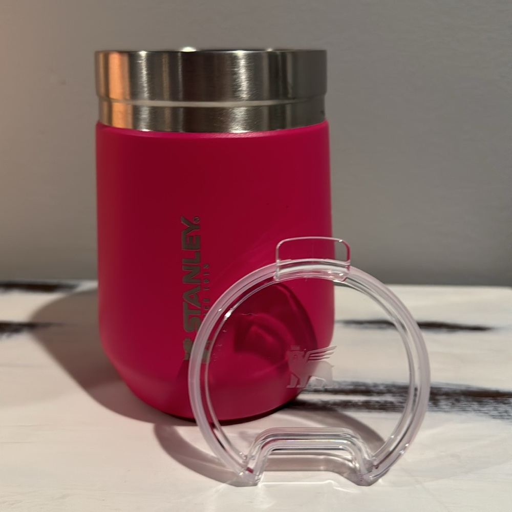 SOLD OUT - Dark pink go tumbler 10oz